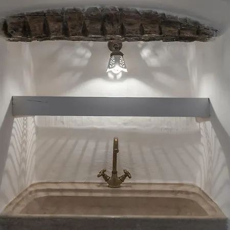 Masseria Torre Abate Risi *
